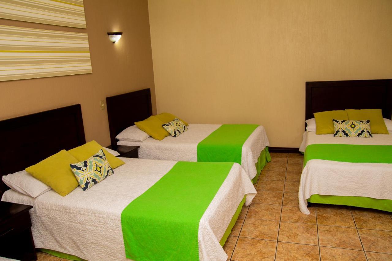 Resort Y Parque Acuatico Valle Dorado El Rosario Exterior foto